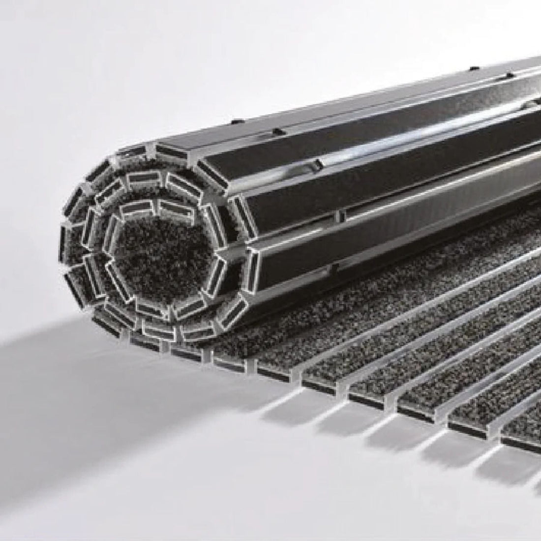 6015 interconnected rolling aluminium entrance matting in grey